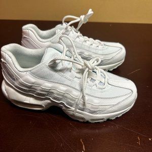 Nike Unisex Kids White Air Max 95 CJ3906-100 Lace Up Low Top Sneakers Size US 6